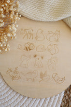 Charger l'image dans la galerie, Pancarte rentrée scolaire / évènement - Modèle marguerites - Couleurs et animal au choix