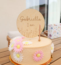 Charger l&#39;image dans la galerie, Cake Topper fleurs gravées - A personnaliser - Envoi sous 1 semaine