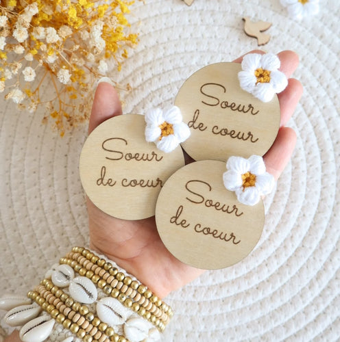 Magnet avec fleur au crochet -  à l'unité ou en lot