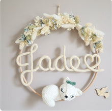Charger l&#39;image dans la galerie, Décoration prénom, animal crochet &amp; fleurs séchées - Grand modèle - Réouverture des commandes en décembre et expédition janvier / février