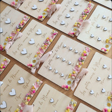 Charger l'image dans la galerie, Carte petits coeurs de Mamie - Fête des grands-mères - A personnaliser