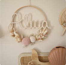 Charger l&#39;image dans la galerie, Décoration prénom, animal crochet &amp; fleurs séchées - Grand modèle - Réouverture des commandes en décembre et expédition janvier / février