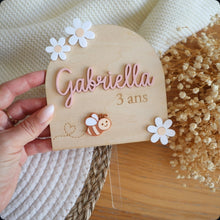 Charger l'image dans la galerie, Cake-topper "Abeille" - A personnaliser