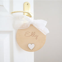 Charger l&#39;image dans la galerie, Baby-Wood &quot;Coeur&quot; - Texte au choix