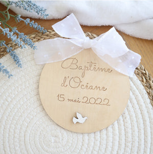 Baby-Wood "Colombe" - 3 lignes - Texte au choix - Envoi sous 1 semaine